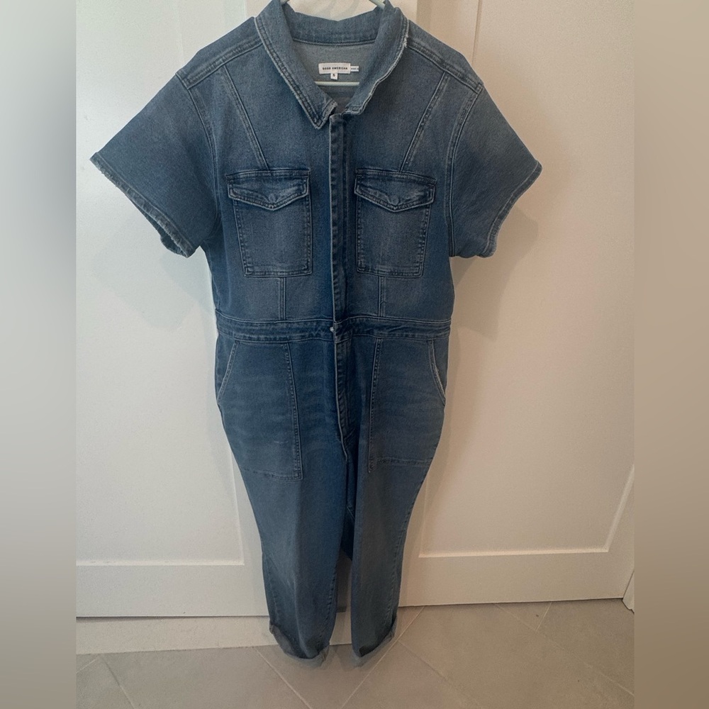 Good American Classic Blue Denim Jumpsuit fit for for success